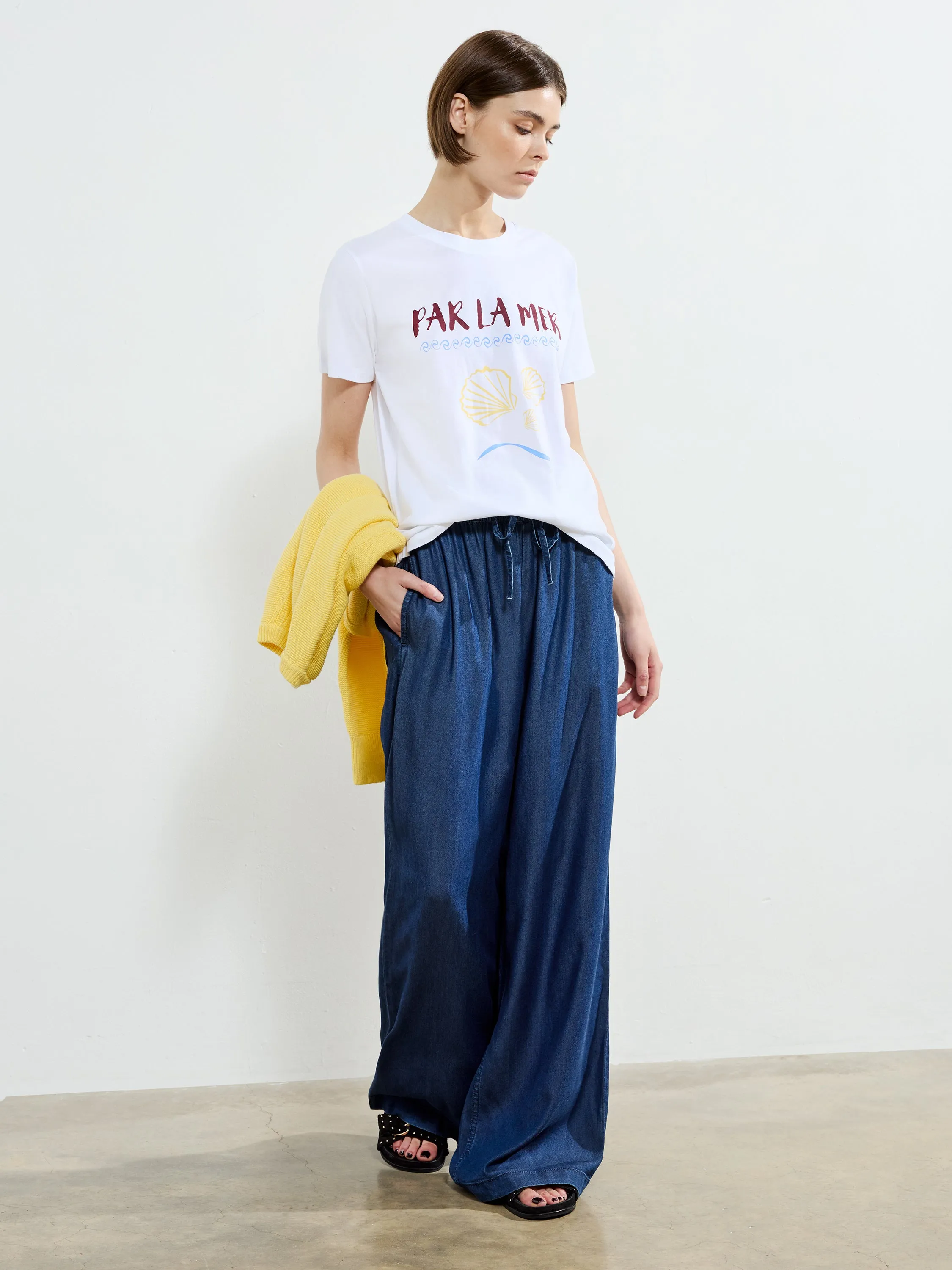 Par Le Mer Graphic T-Shirt