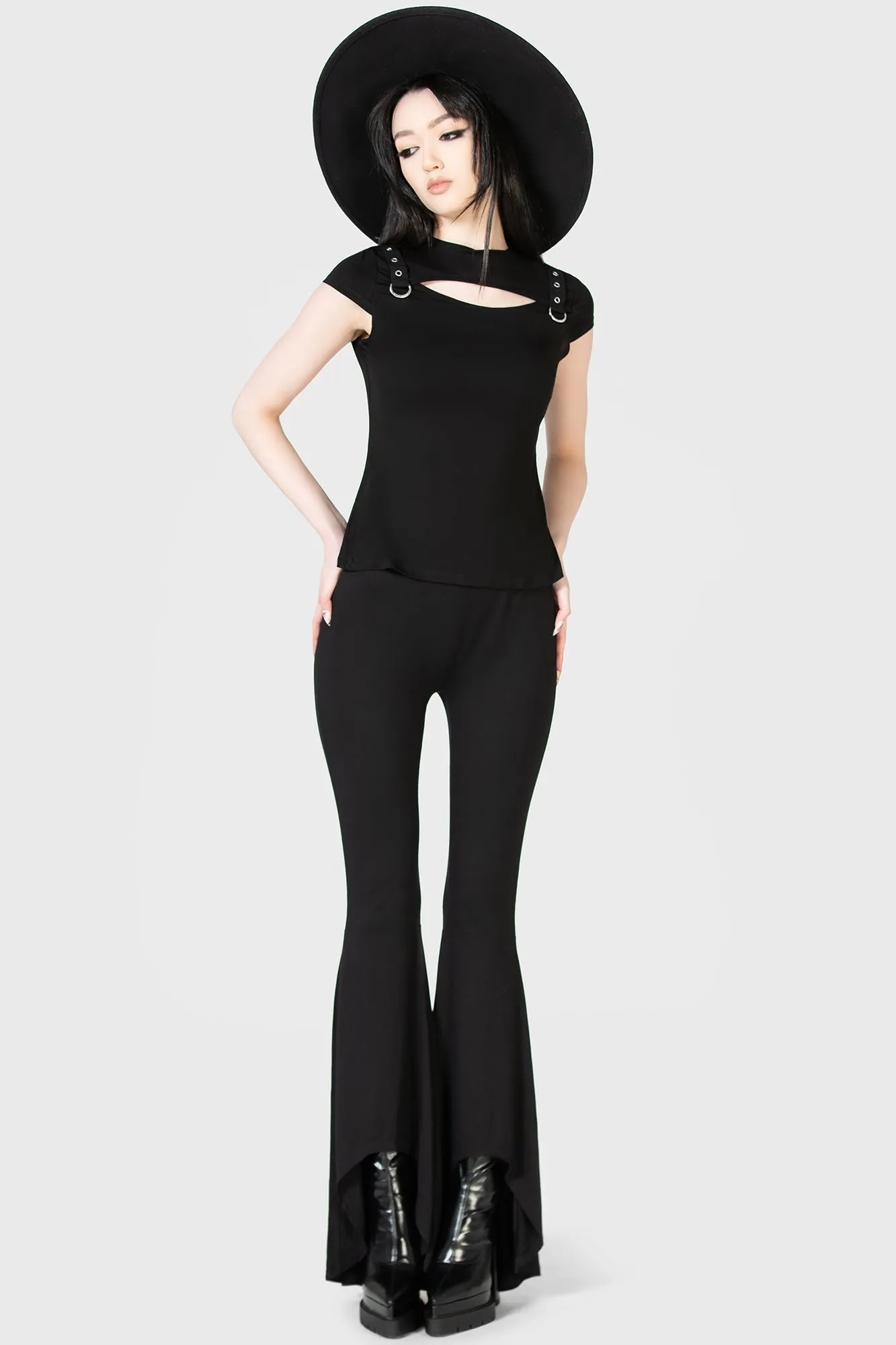 Xara Keyhole Top